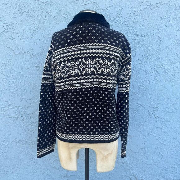 Vintage Fair Isle Sweater Size Medium Nordic cardigan Faux Fur collar - Picture 3 of 6